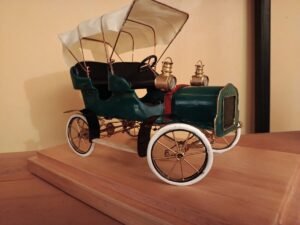 Vintage American Tour Car Model - Image 3